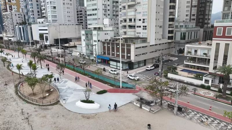 Reurbanização da Orla de Balneário Camboriú começa a mostrar resultados. - Foto: Acervo Prefeitura Municipal de Balneário Camboriú.